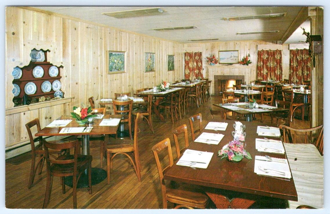 1950-70\'s REHOBOTH BEACH DELAWARE DINNER BELL INN RESTAURANT INTERIOR POSTCARD