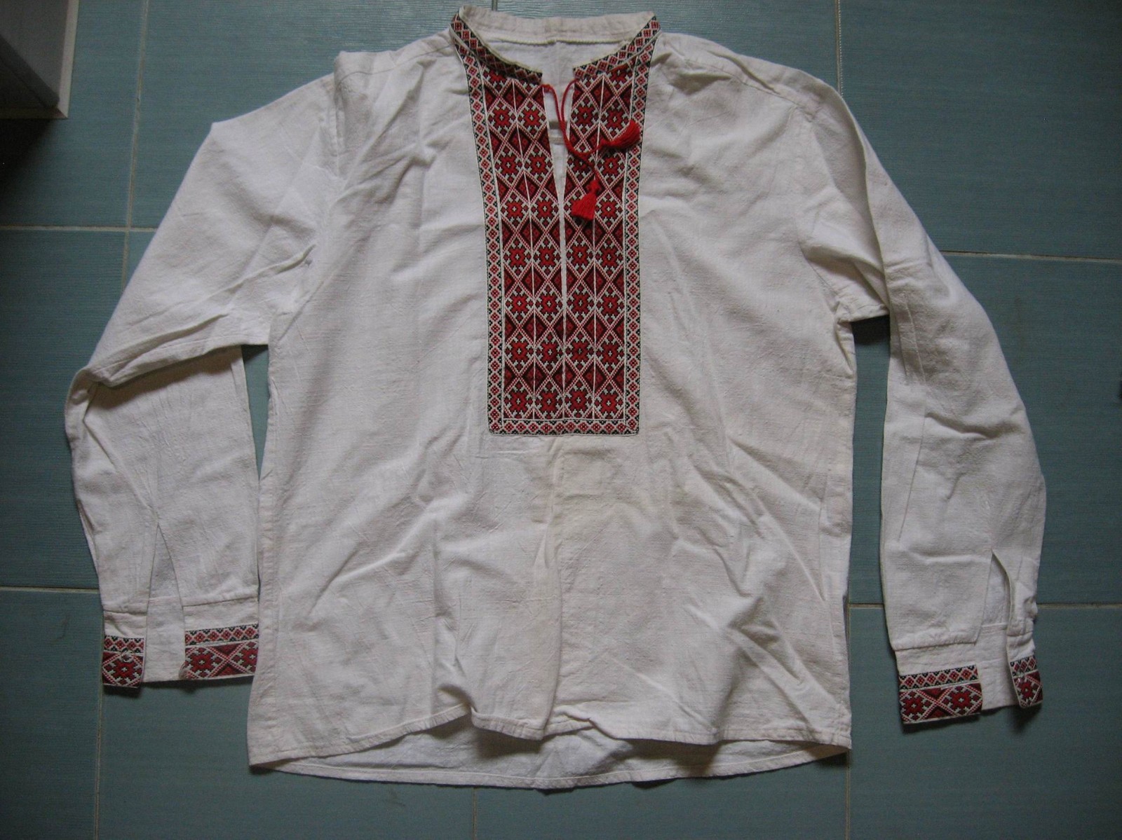 Ukrainian Embroidered Shirt Men  1970s Vyshyvanka Cotton Cherkasy a