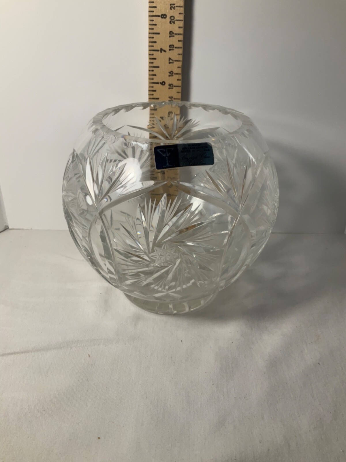Pinwheel etched crystal rose bowl vase 5 1/2”