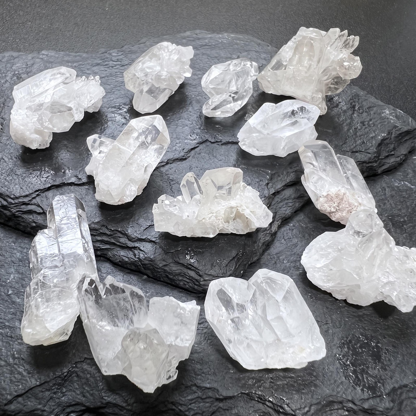 Small Clear Quartz Crystal Clusters (1-2 Inch) Gemstone Decor Gift Supply Small Clear Quartz Crystal Clusters (1-2 Inch) Gemstone Decor Gift Supply