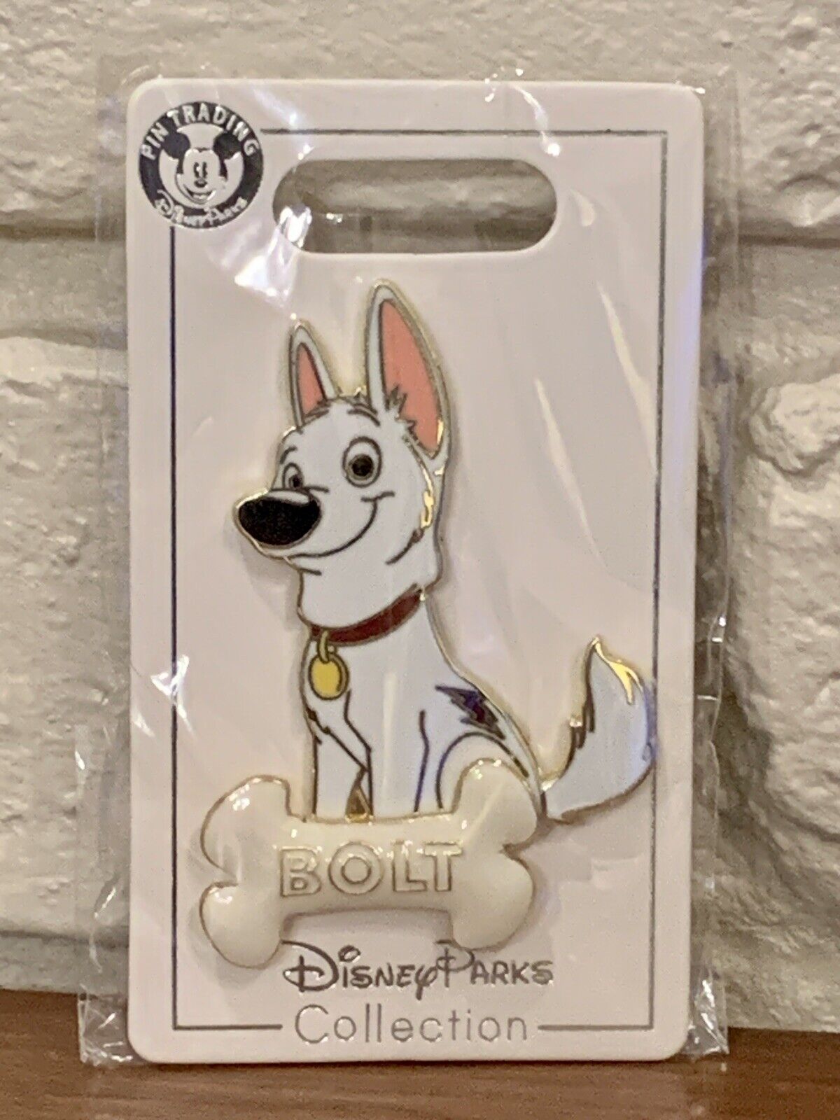 Bolt Disney Parks Collection Trading Pin Large 