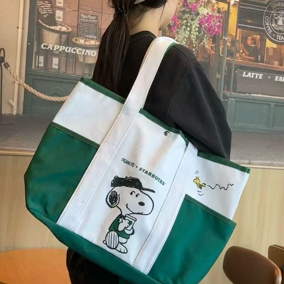 2026 New Starbucks Snoopy Tote Bag WHITE/GREEN Canvas Shoulder Bag