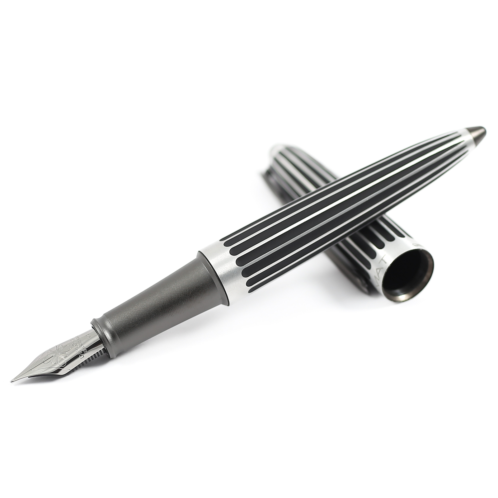 Diplomat Aero Fountain Pen Stripes Black