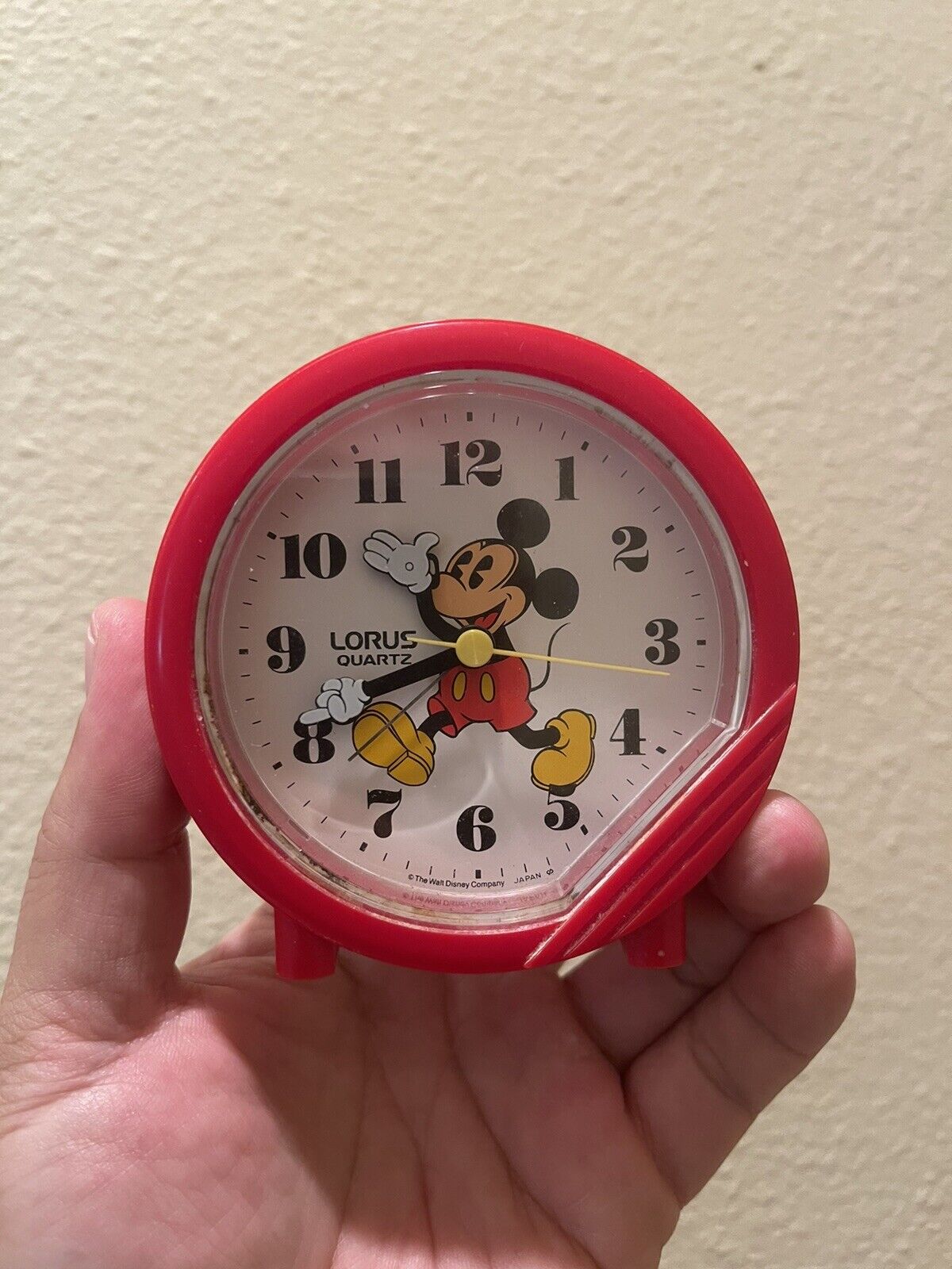 Vintage LORUS Battery Powered MICKEY MOUSE Red Table Top Alarm Clock Japan