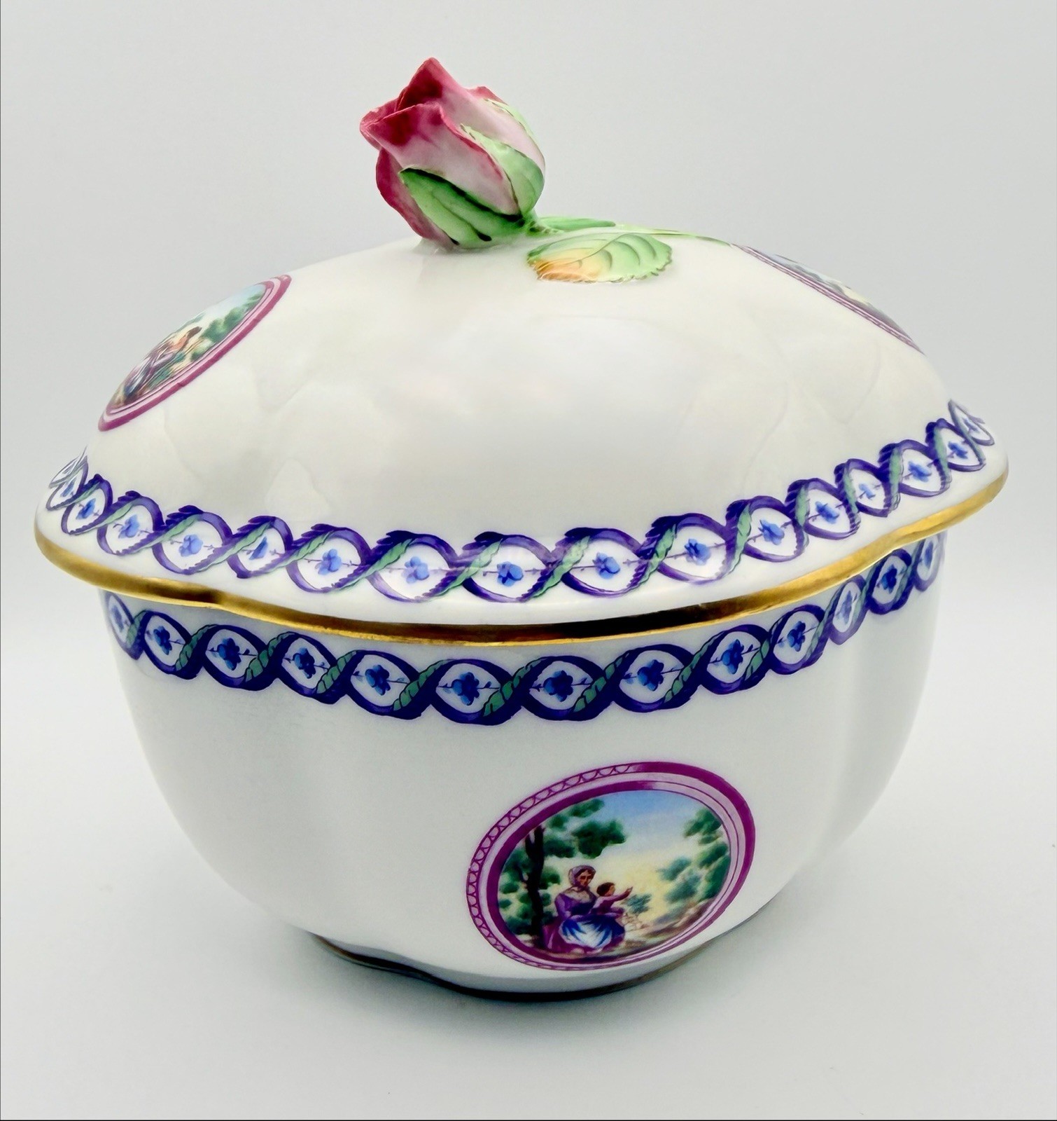 Vintage Richard Ginori Floral Pictorial Lidded Candy Dish Bowl Rose Finale