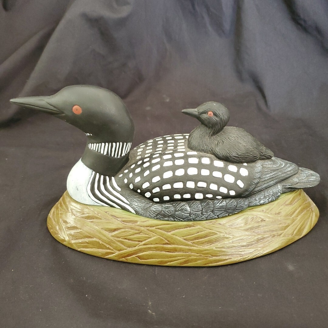 VTG Loon & Baby on Back Figurine Ceramic Hidden Storage Hand Painted, DHM 1995