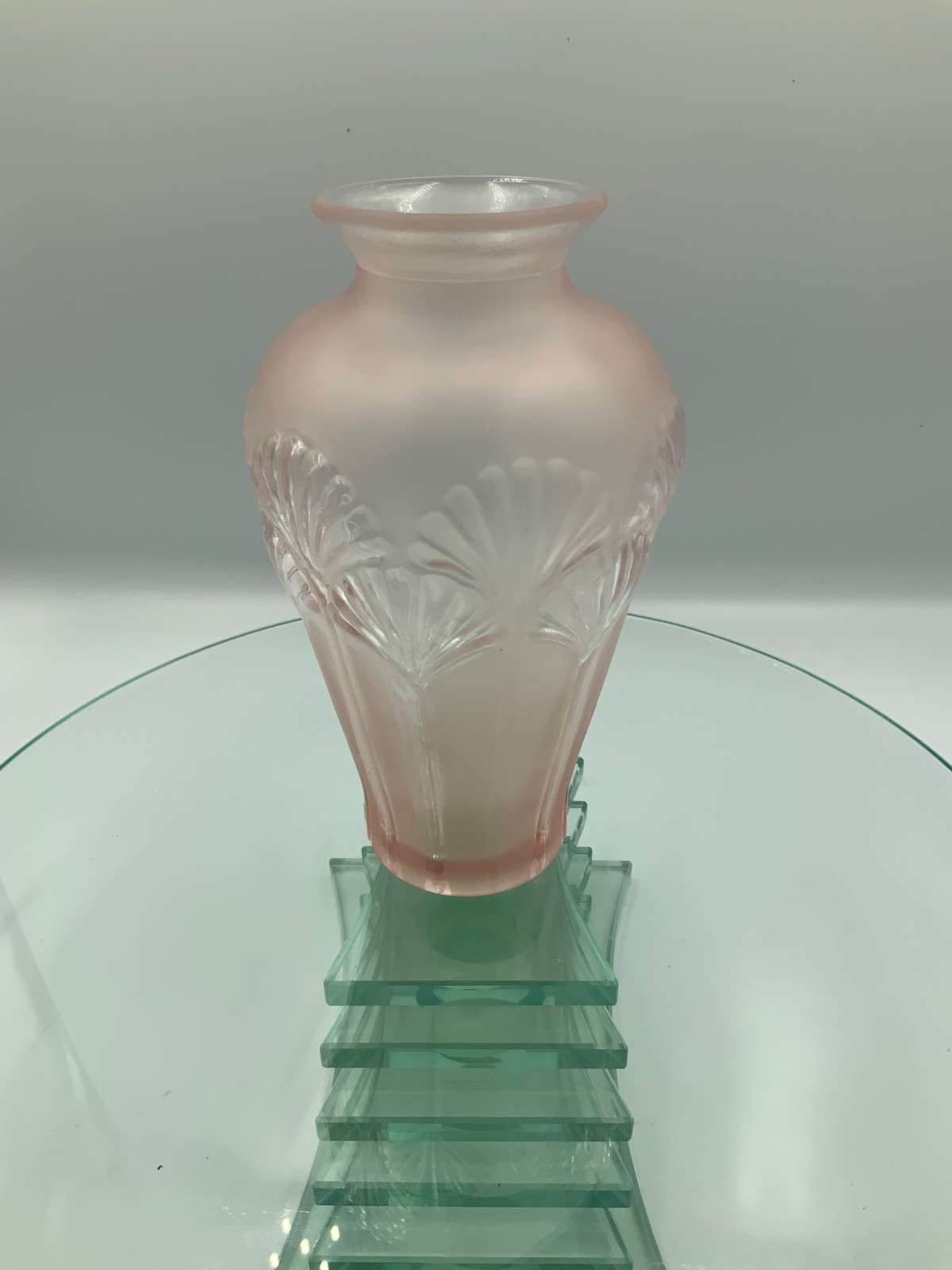 VTG ART DECO 80’S REVIVAL Frosted Pink Glass Vase 6” x 3” Embossed Palm trees VTG ART DECO 80’S REVIVAL Frosted Pink Glass Vase 6” x 3” Embossed Palm trees
