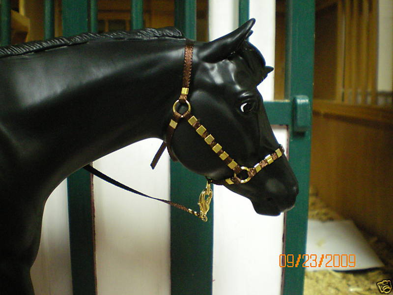 Jaapi BROWN/GOLD STUDDED halter w/lead, fits Breyer CM