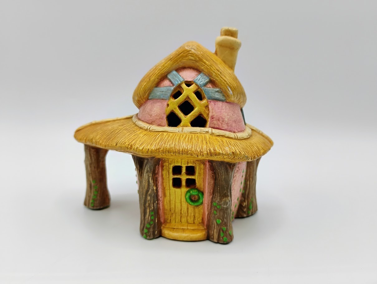 Vintage Scioto Molds 1983 Thatched Pink Cottage Fairy Bunny House Ceramic
