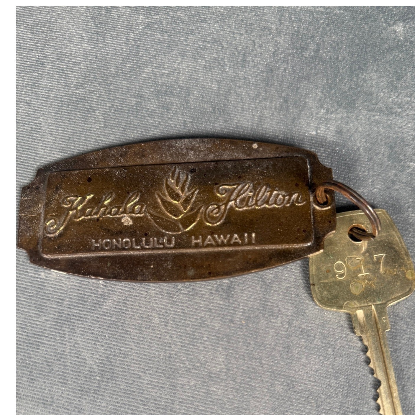 Vintage Kahala Hilton Honolulu Hawaii Brass Hotel Room Key 917 Fob Original