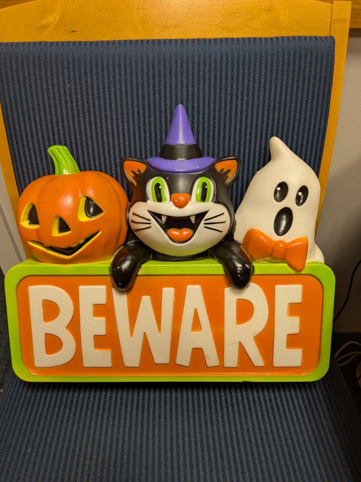 Halloween Lighted Blow Mold Retro BEWARE Pumpkin Black Cat Ghost 16\