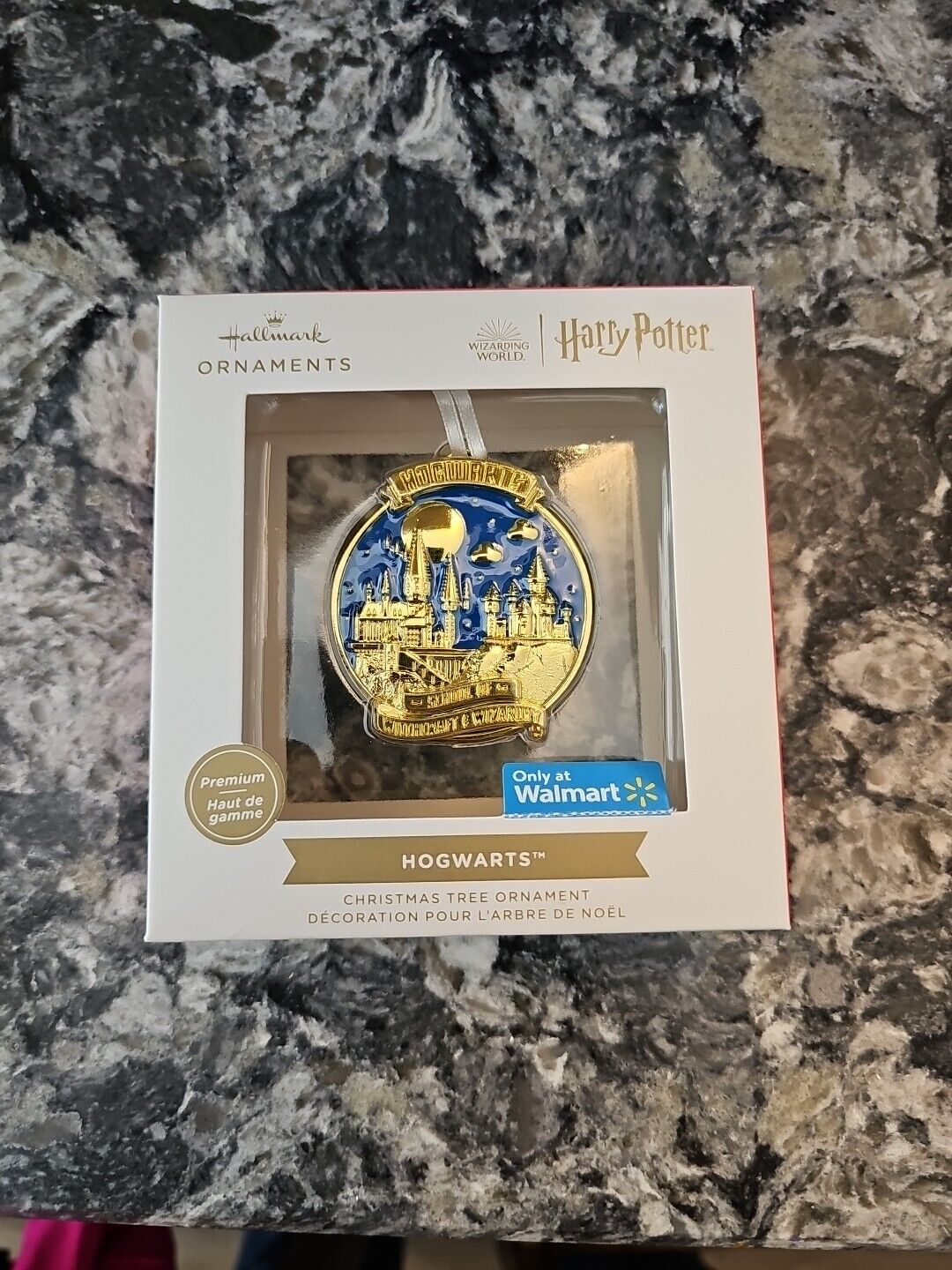 2023 Premium Hallmark Christmas ornament Wizarding World Harry Potter Hogwarts