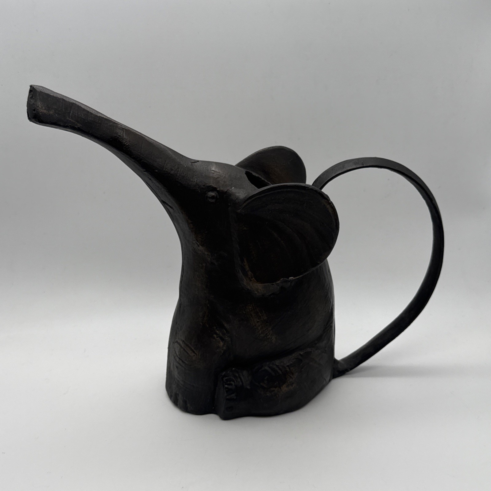 SPI Home Cast Aluminum Bronze Finish Elephant Watering Can