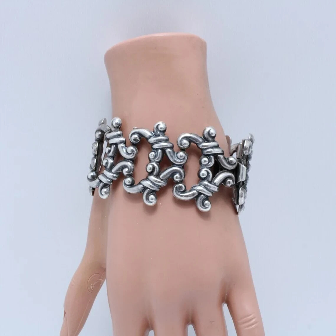 Vintage Taxco Los Ballesteros Sterling Silver Bracelet 7\'\' inches Vintage Taxco Los Ballesteros Sterling Silver Bracelet 7\'\' inches