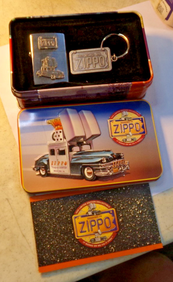 Vinta 1998 ZIPPO Limited Edition CAR LIGHTER & KEY RING SET in Tin NEW SEALED