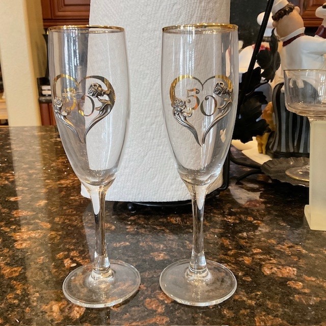 VTG Rawcliffe-in Box Pair of 50th Anniversary w/Silvertone Rose Toasting Flutes VTG Rawcliffe-in Box Pair of 50th Anniversary w/Silvertone Rose Toasting Flutes
