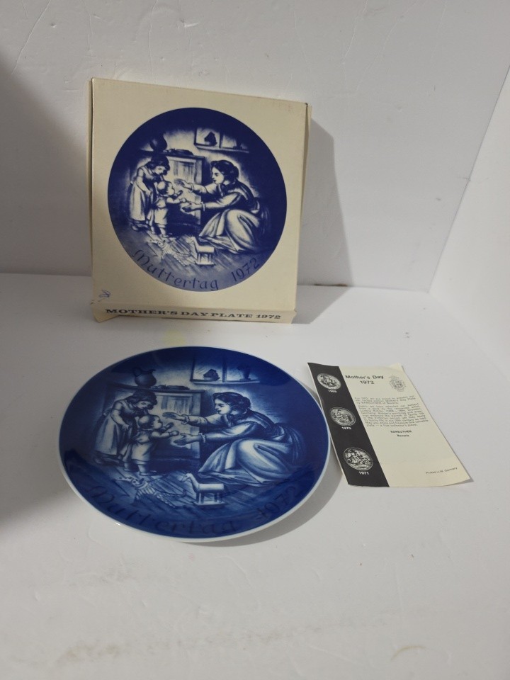 Vintage Mother\'s Day 1972 Limited Edition Plate Bareuther Waldsassen Germany