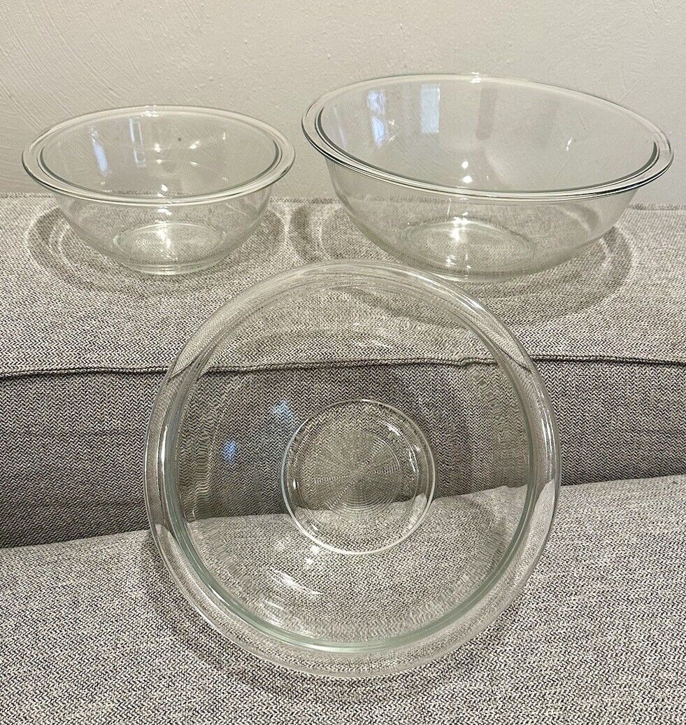 VINTAGE Pyrex Nesting Mixing Bowls Corning- Clear Glass -Set of 3 - 322/323/325