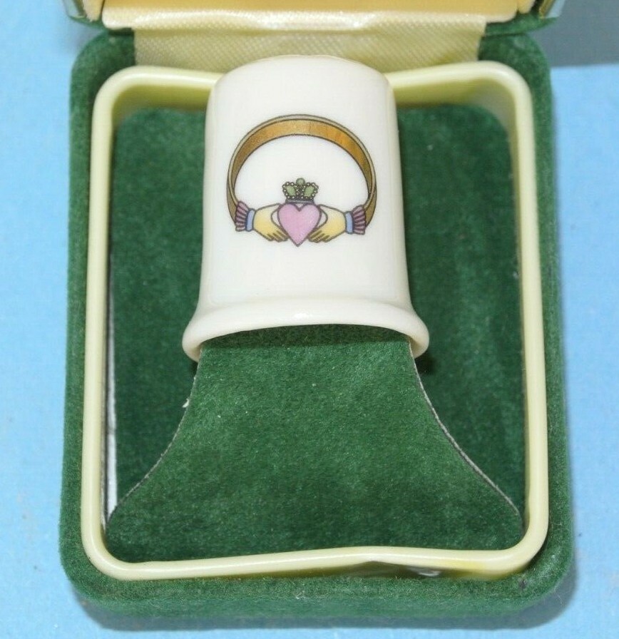 Vintage DONEGAL Parian Bone China Porcelain Claddagh Ring Thimble ~ NOS w/ Box