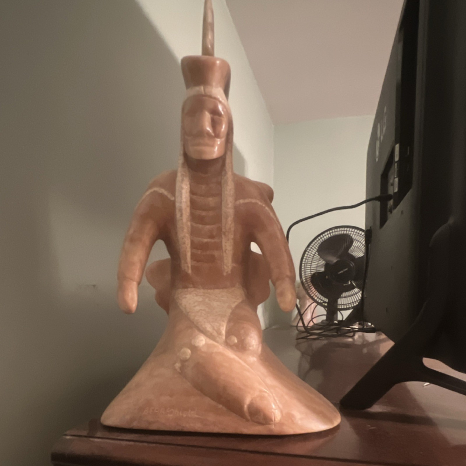 War Dancer Cheyenne Native American Sculpture Bearshield(Harvey Russell) War Dancer Cheyenne Native American Sculpture Bearshield(Harvey Russell)