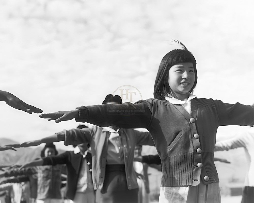 8x10 Manzanar Camp Calisthenics By Ansel Adams Glossy Photo Print HT4136568