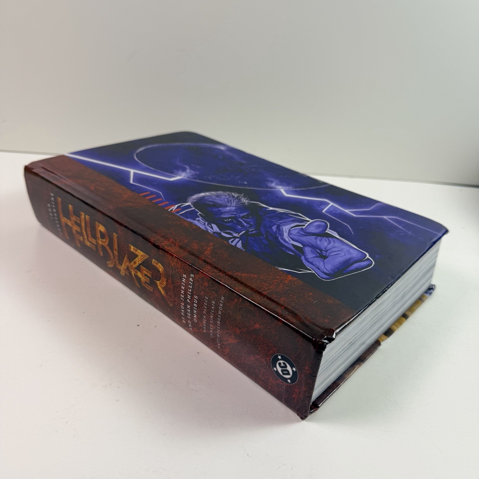 John Constantine, Hellblazer by Paul Jenkins and Sean Phillips Omnibus 2026 READ