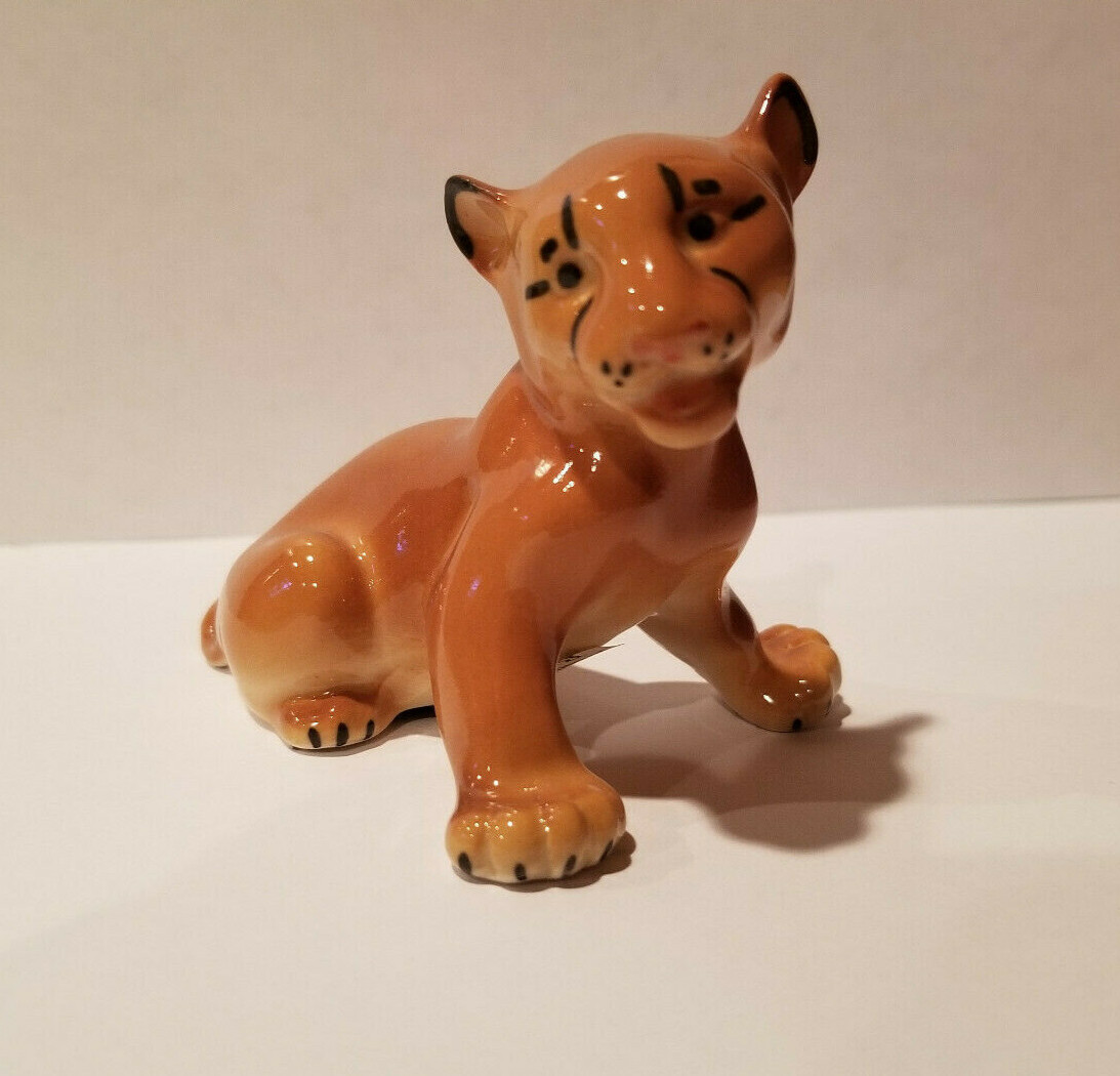 PORCELAIN Figurine LION.Hand Painted
