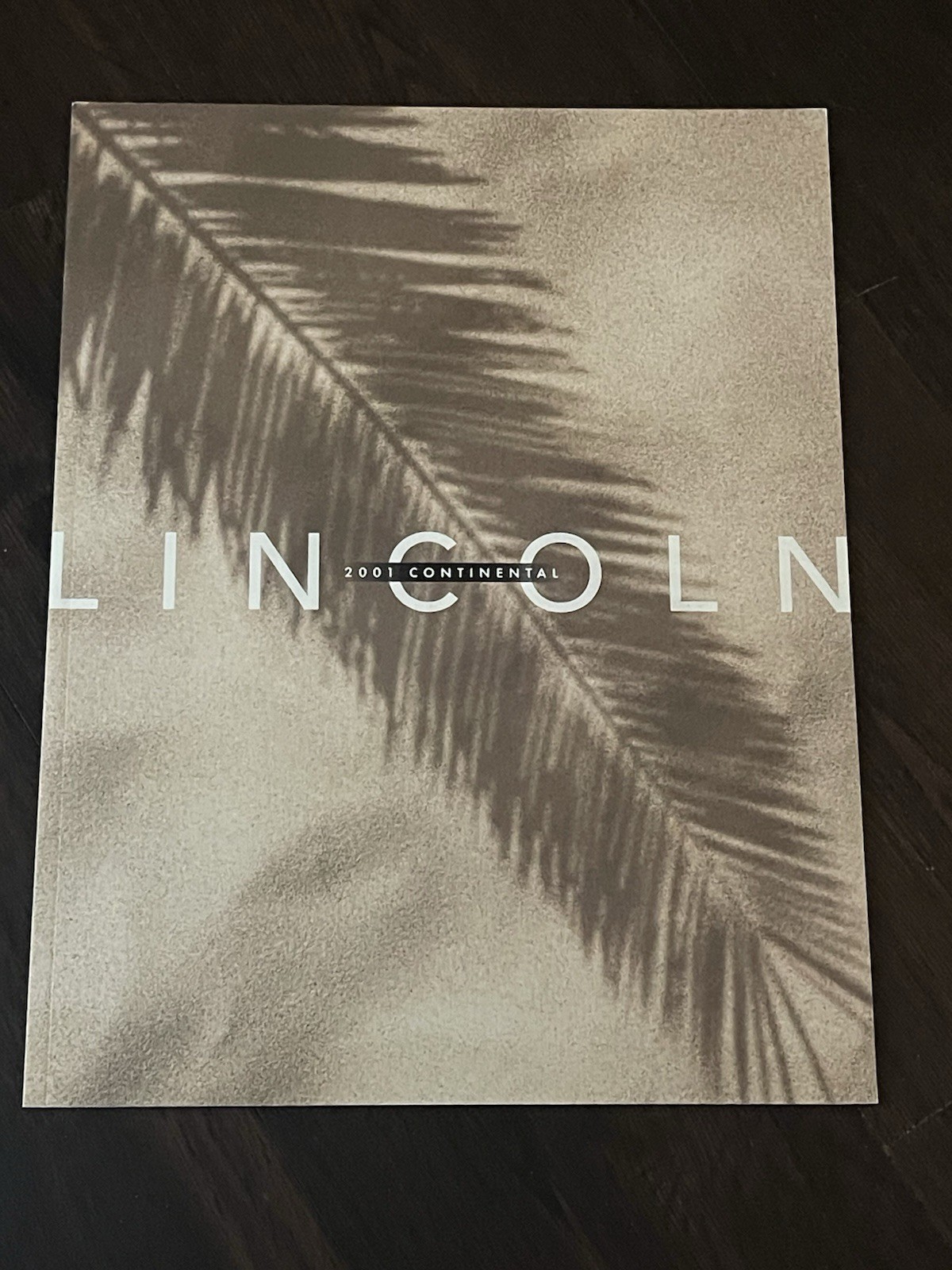 Original 2001 Lincoln Continental Deluxe Sales Brochure 01