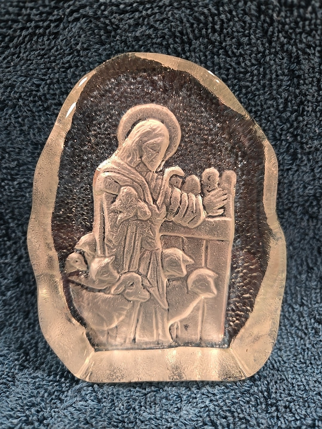 VTG Etched Glass Jesus The Good Shepherd Paperweight Christian Religious Decor VTG Etched Glass Jesus The Good Shepherd Paperweight Christian Religious Decor