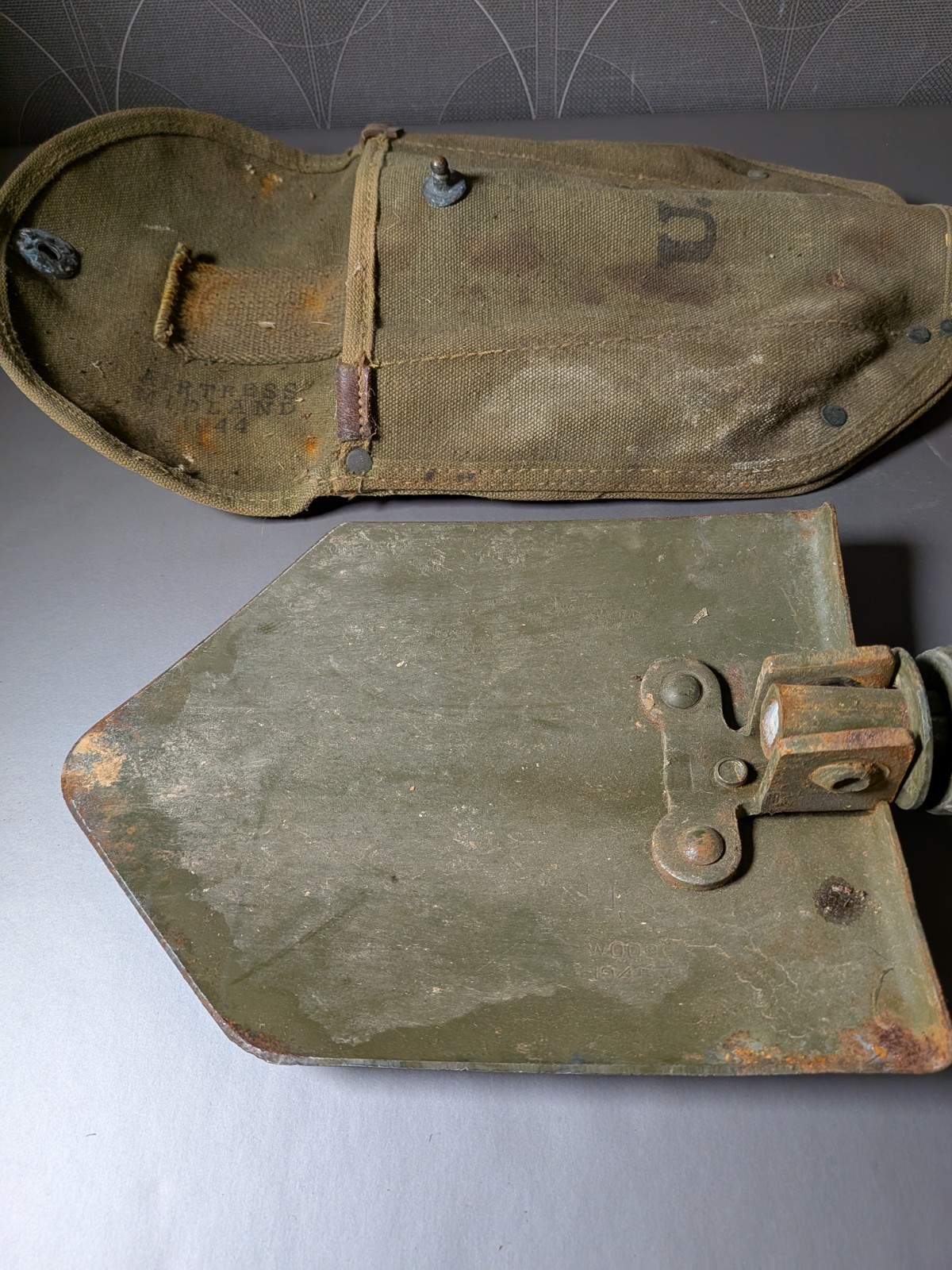 Vintage Shovel WWII Us Army Wood Military Folding Trench Tool  With Cover 1944