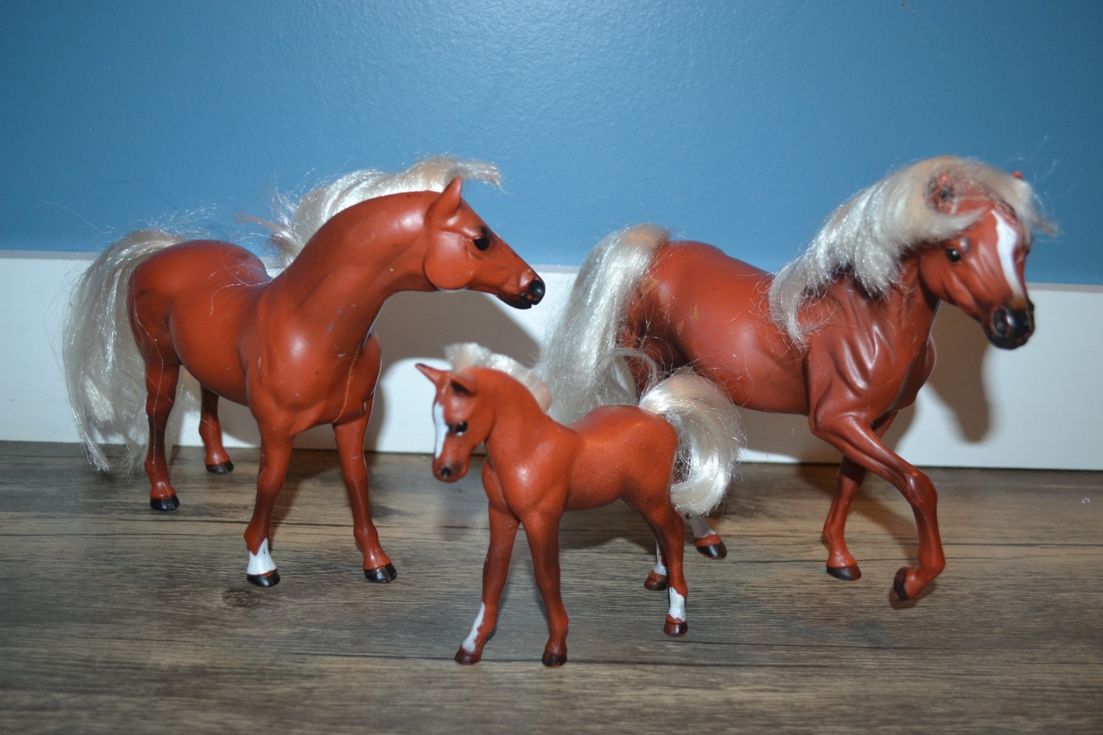 VINTAGE 1988 MARCHON HORSE FIGURE LOT OF 3 WITH FOAL