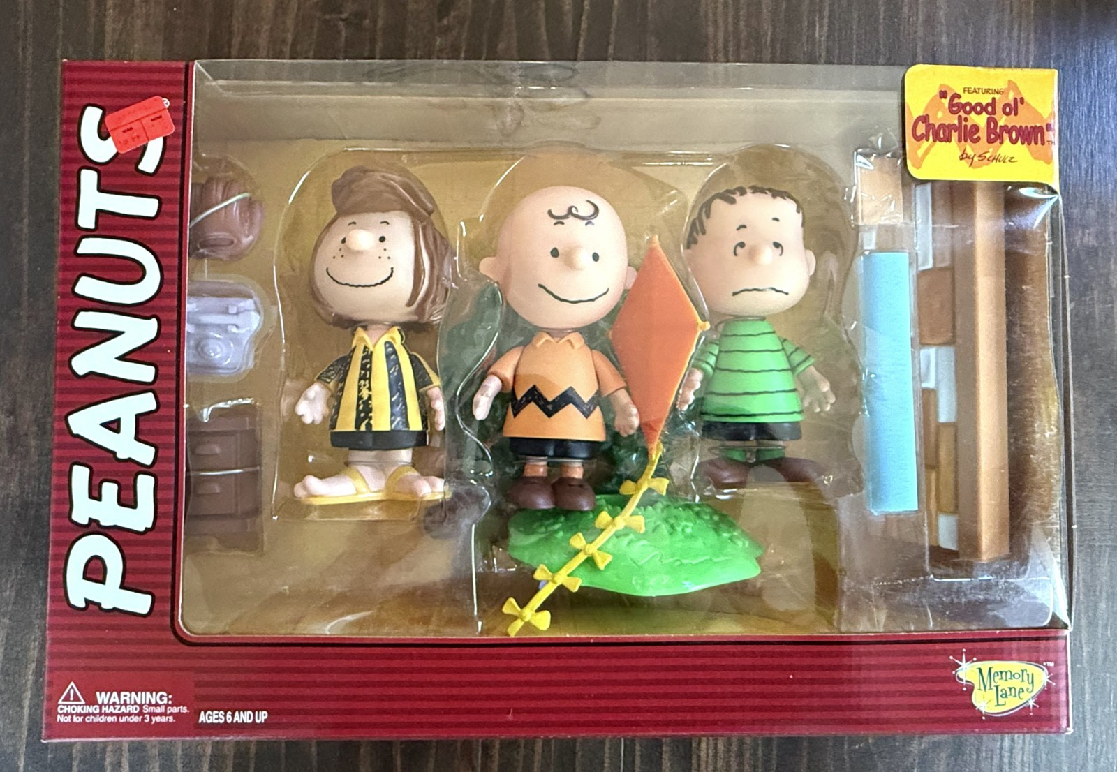 2002 Peanuts Memory Lane Charlie Brown Linus Patty NIB Frowning Linus