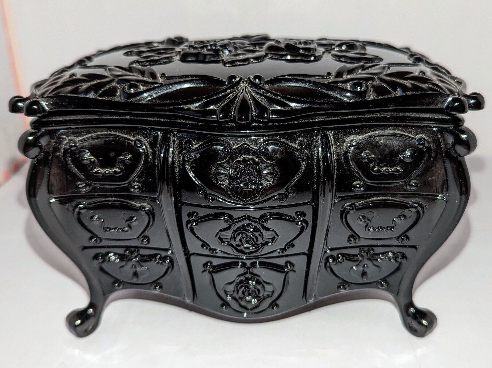 Anna Sui Gothic Black Vanity Box Jewelry Beauty Dresser Boudoir Rose Design A+