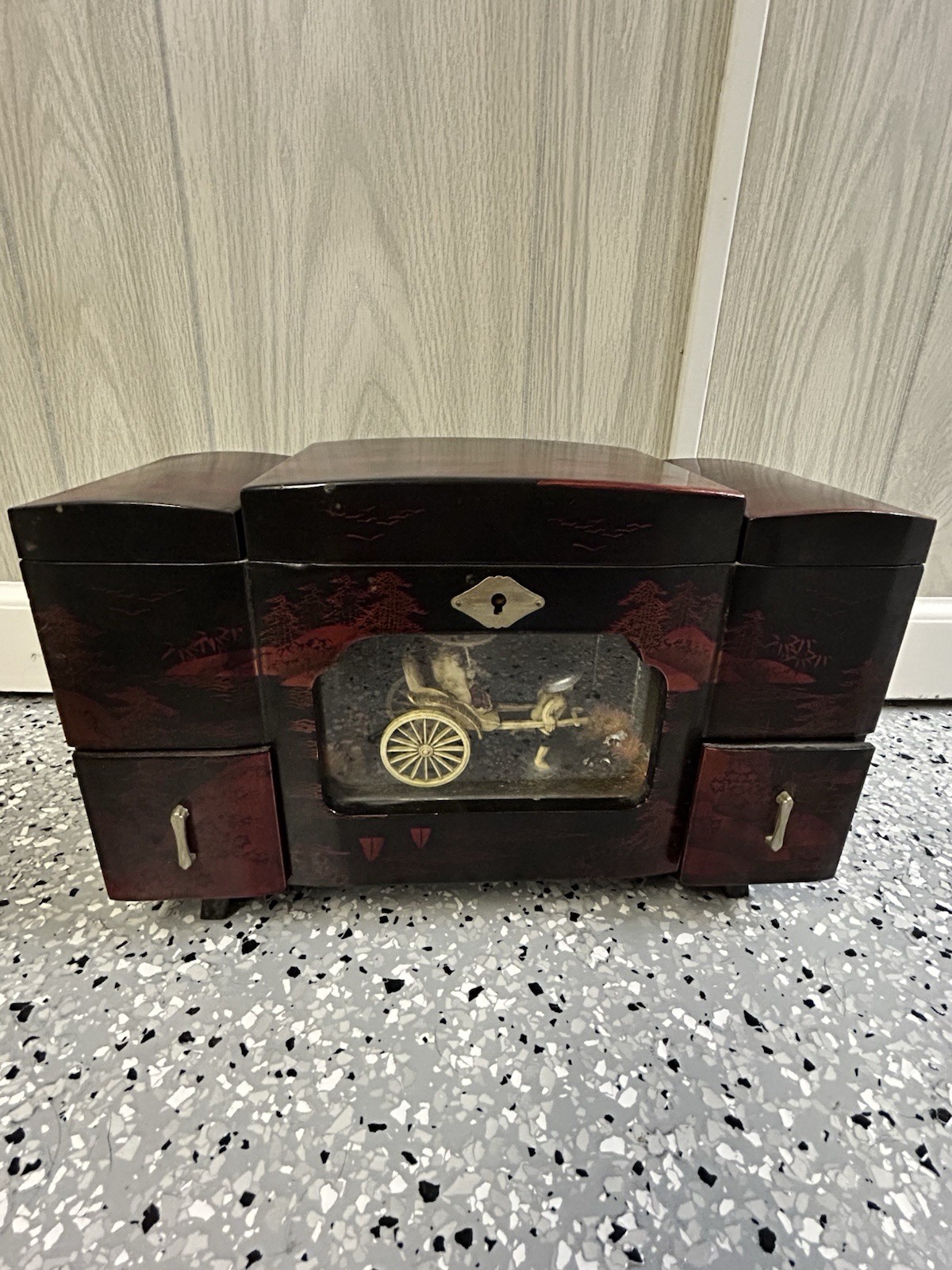 Vtg Japanese Lacquer Musical Jewelry Box Chest Static Rickshaw Diorama Working