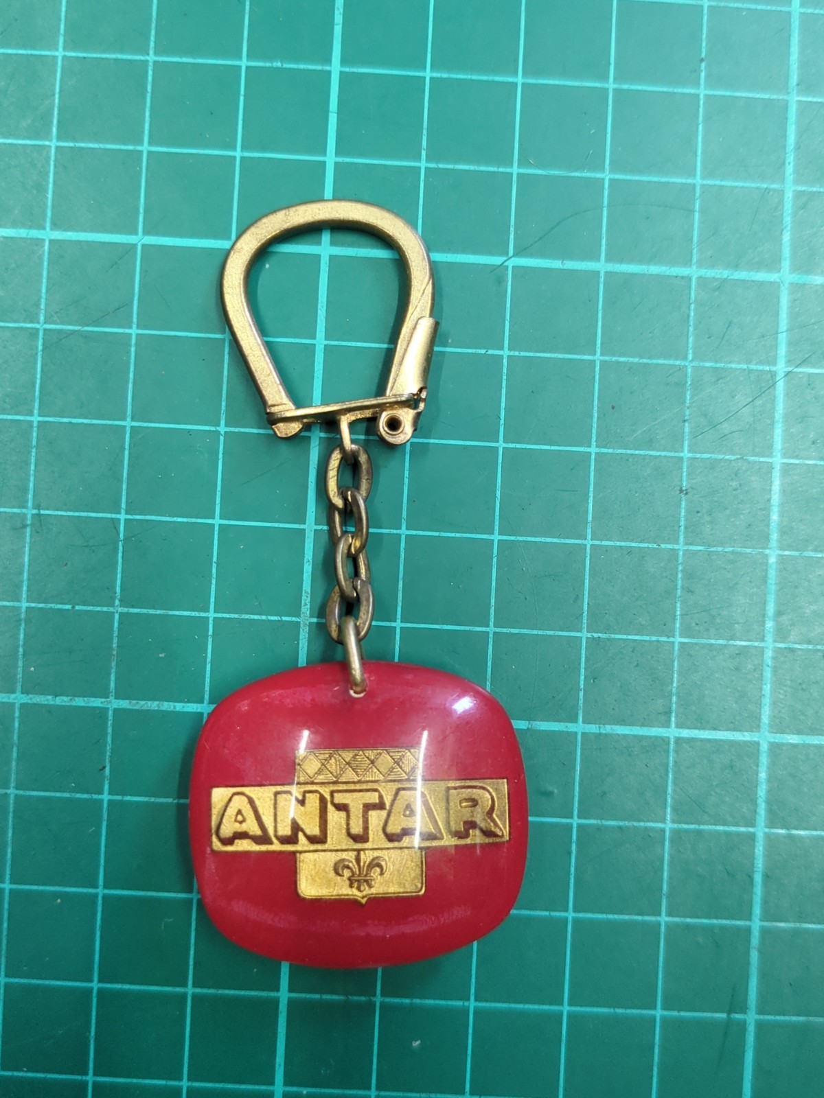 Vintage French, ANTAR, Oil Service Station, Keyring, Key Ring (AK17)