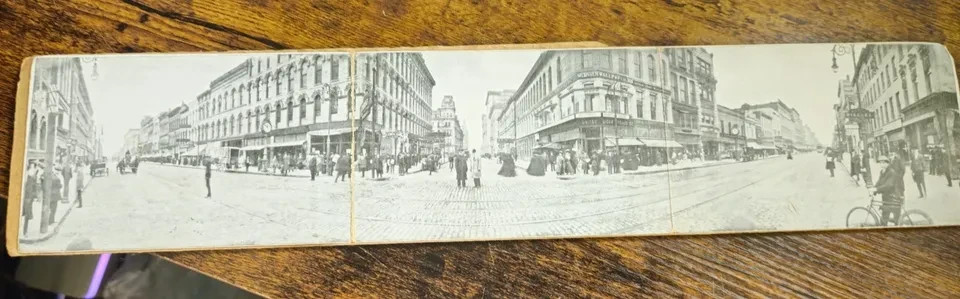 1908 Wellington Ohio Mailing Tri Fold Post Car- City Photograph w/ Green 1 Stamp
