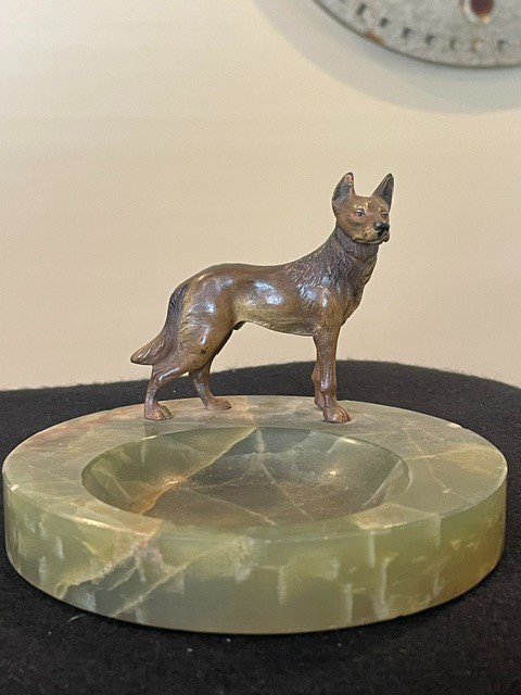 Vin. Coldplated German Shepard Mounted on Green OnyxTTrinket Dish Cira 1930 4X5