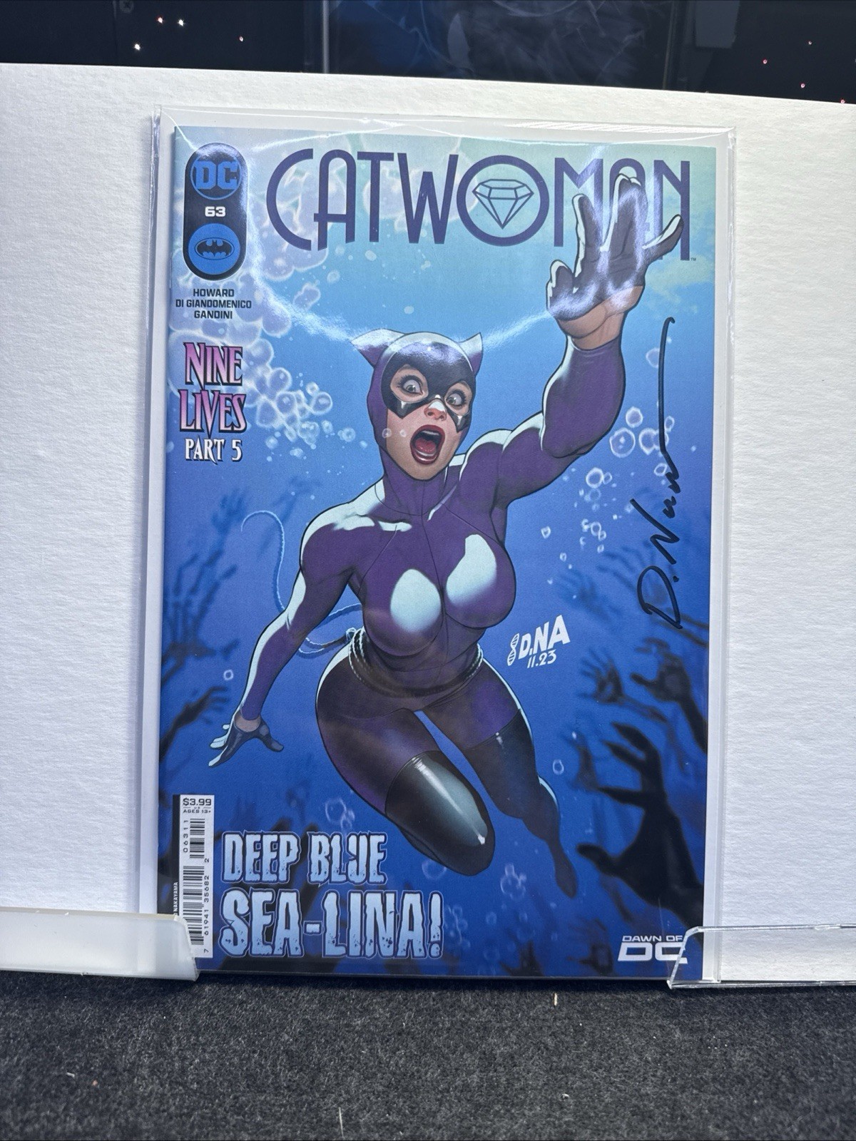Catwoman 63 SIGNED by David Nakayama With COA