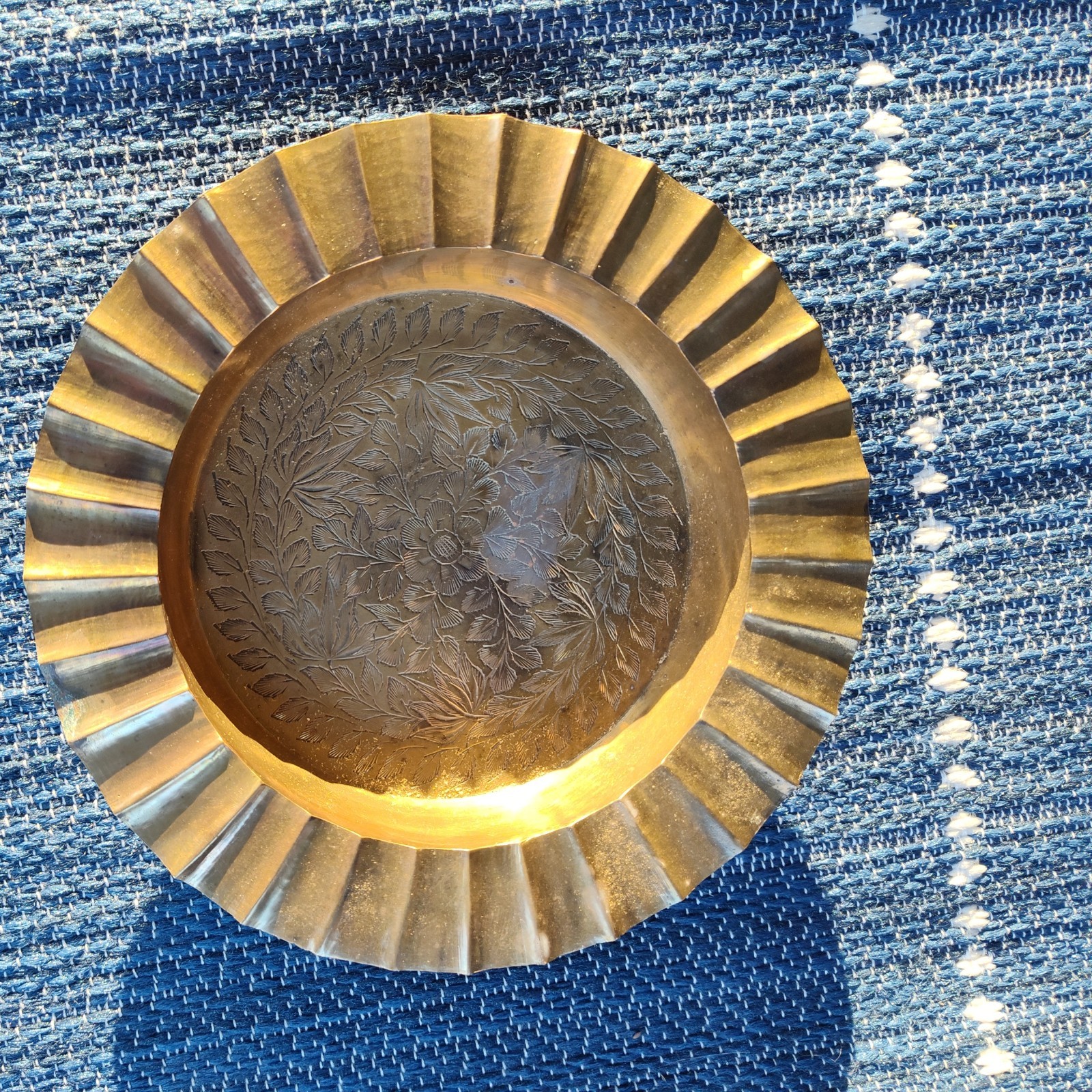 Vintage Round Brass Floral Etched Tray etched India