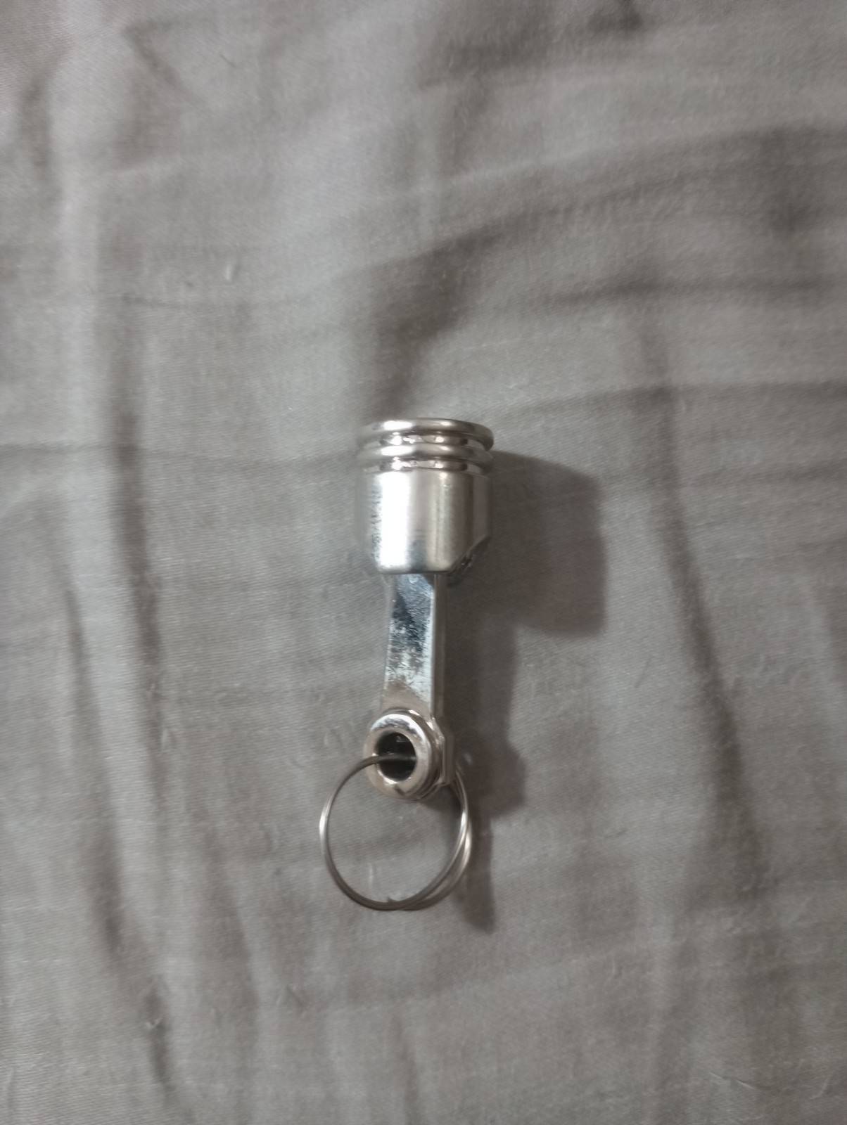 J.E. Pistons - Keychain, Piston - Please Read J.E. Pistons - Keychain, Piston - Please Read