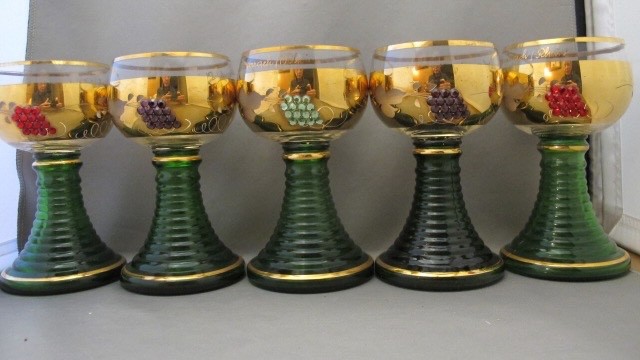LOT 5 VINTAGE GERMAN ROEMER WINE GOBLETS GREEN STEM W/RHINESTONE GRAPES *READ*