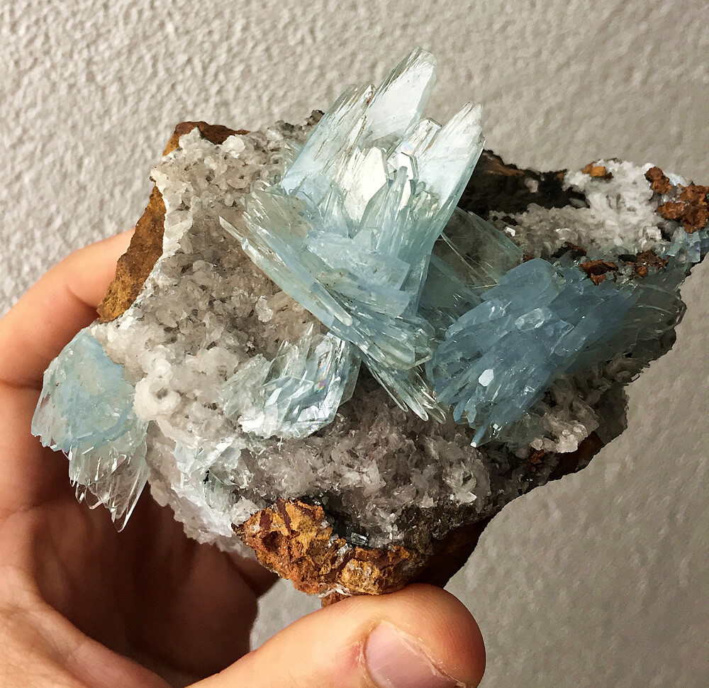 Minerals Amazing Fine blue BARITE crystals on matrix * Sidi Lahcen * Morocco 
