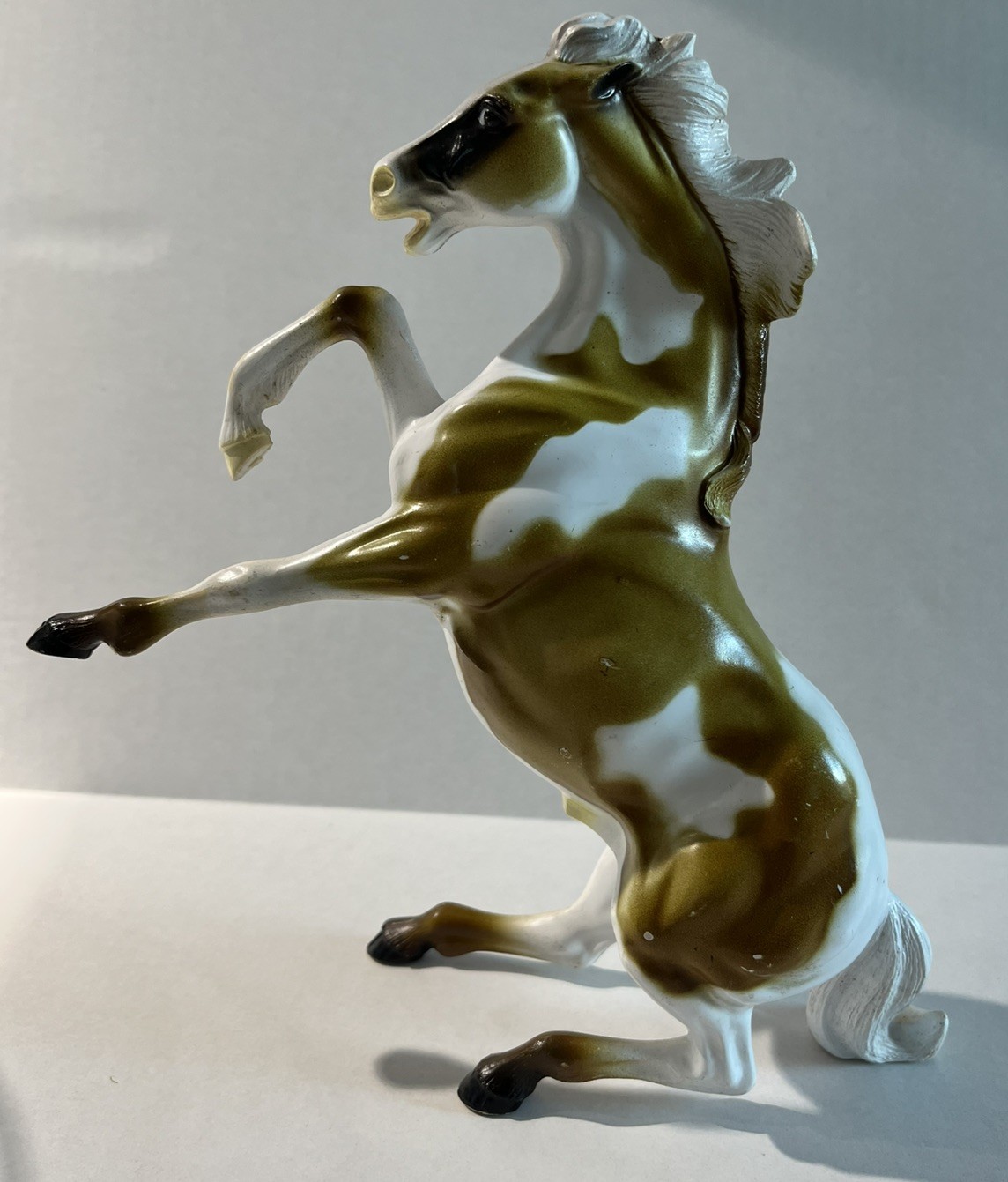 Vintage 1960’s Hartland Plastic Figure Palomino Pinto Semi Rearing Mustang H 