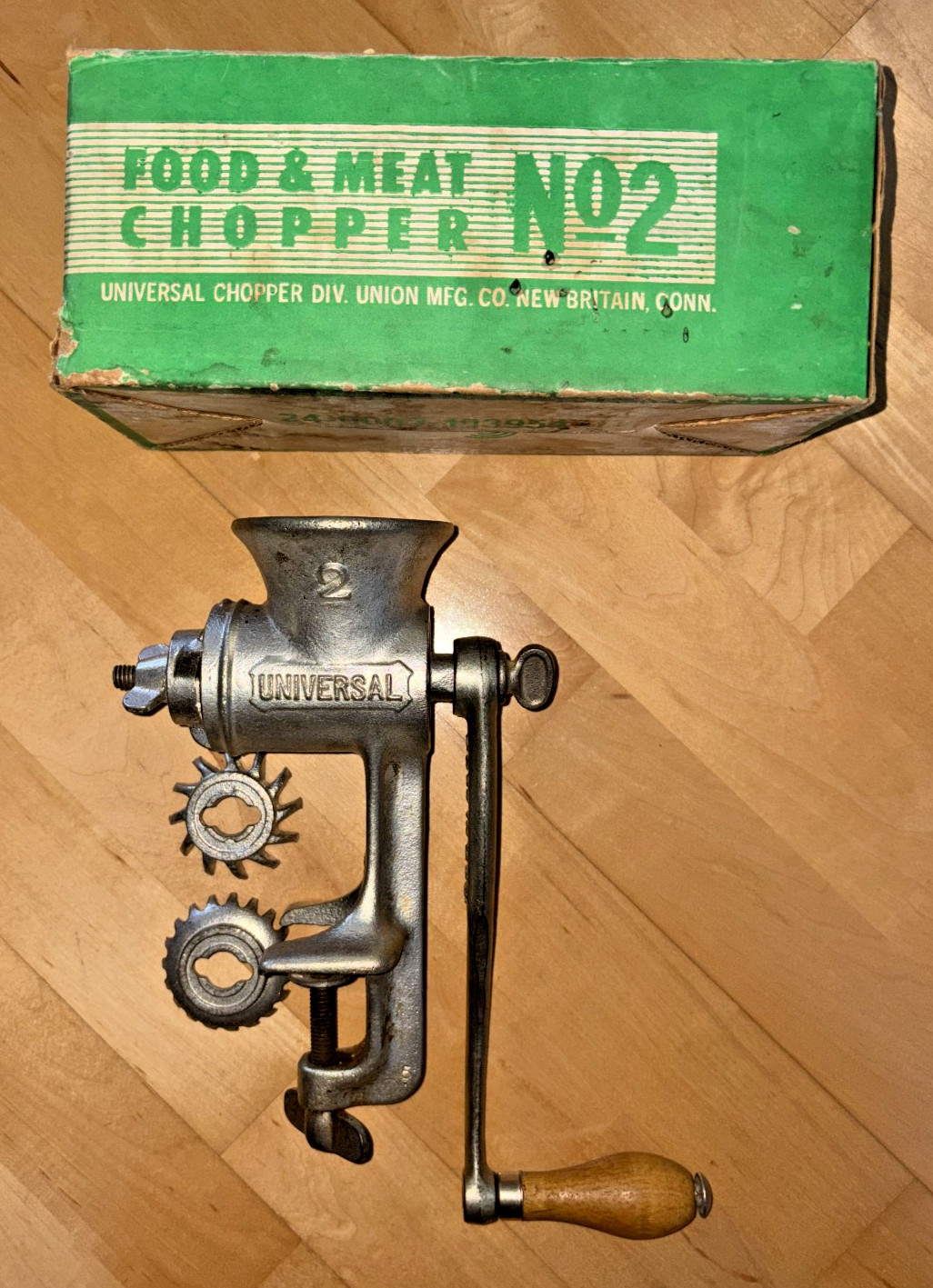 Vintage Universal No. 2 Meat Grinder & Food Chopper Made in USA w/original box