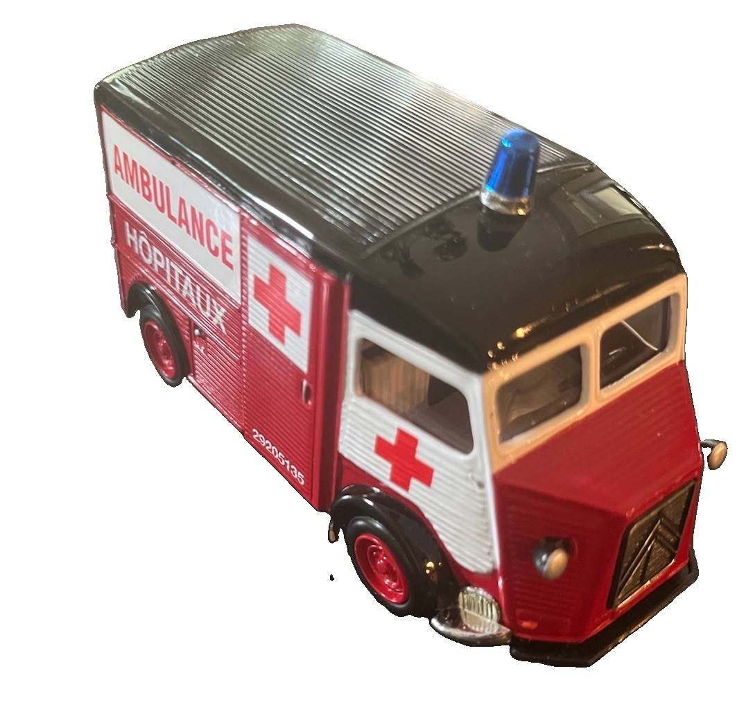 Matchbox Collectibles 1947 Citroën H Van Ambulance NIB w/ COA Limited Edition