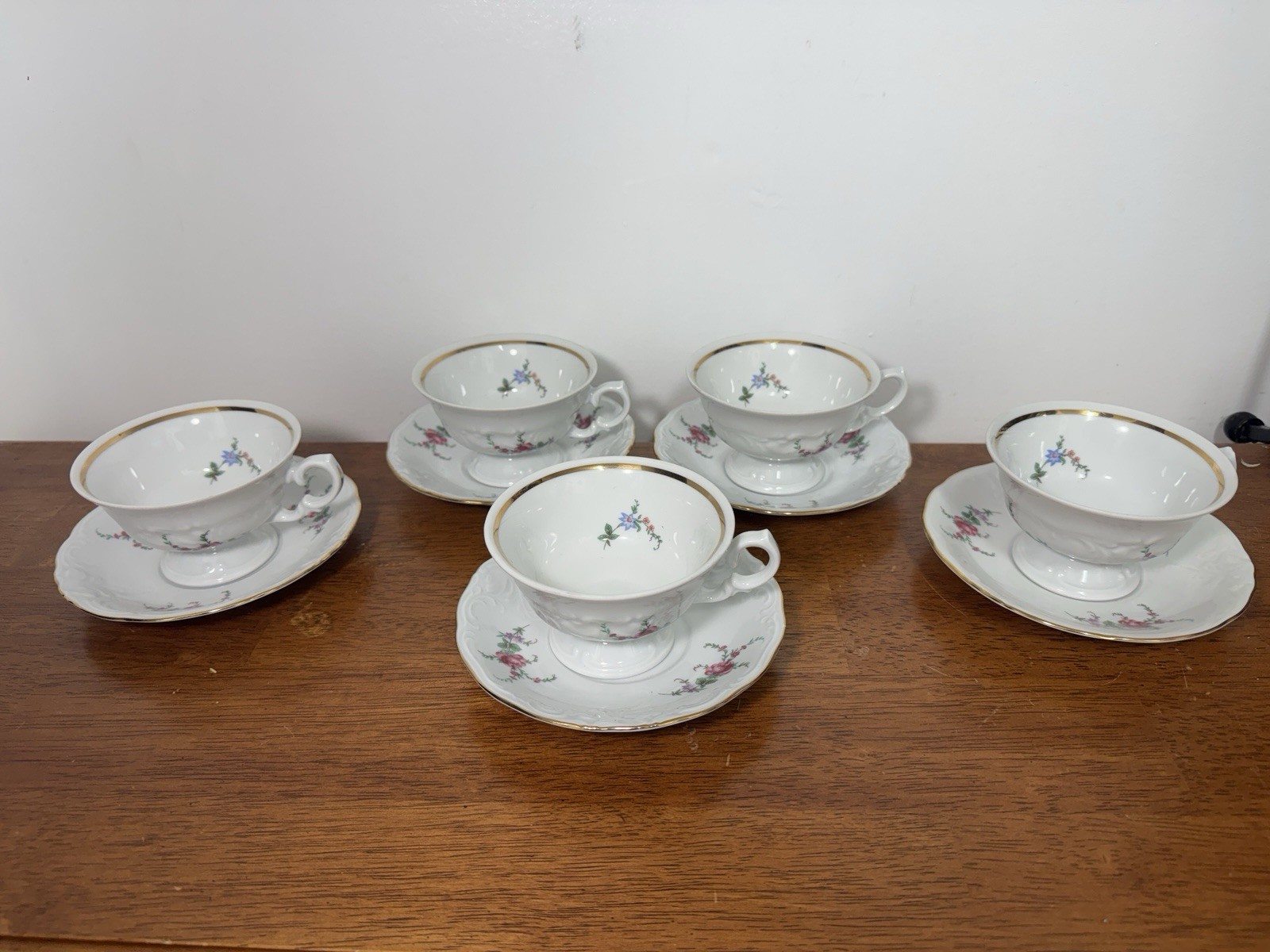 Vintage Wawel Poland Porcelain Tea Cup Saucer Set 5 Floral Gold Trim 10 Pc
