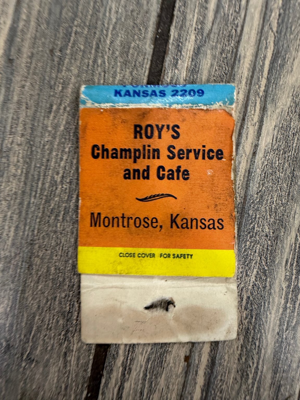 ROY\'S Champlin Service Cafe Montrose Kansas Vintage Hunting Dog Cartoon