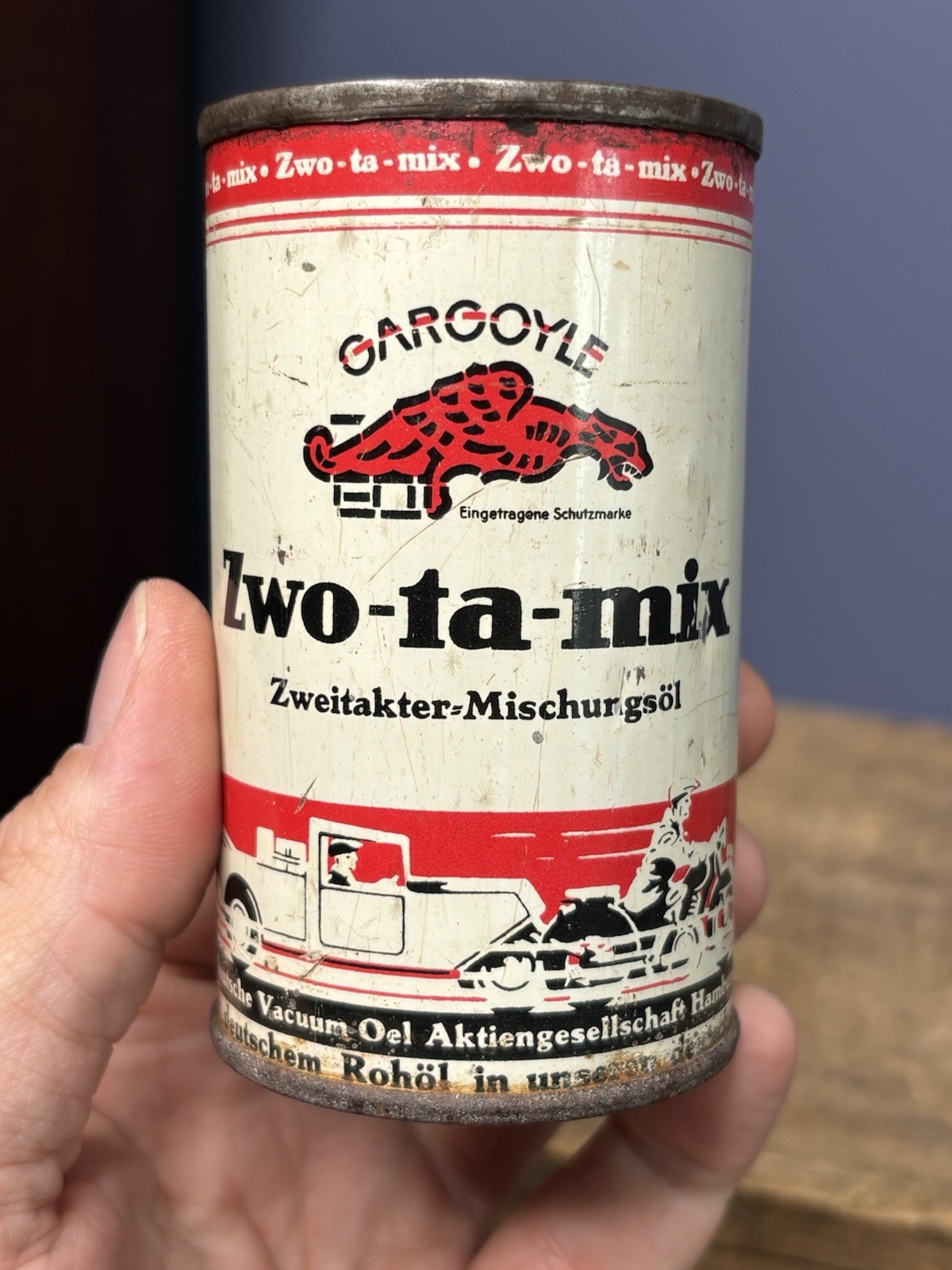 Vintage Zwo-ta-mix Vacuum Mobiloil Gargoyle Motorcycle Truck Car Graphic Oil Can
