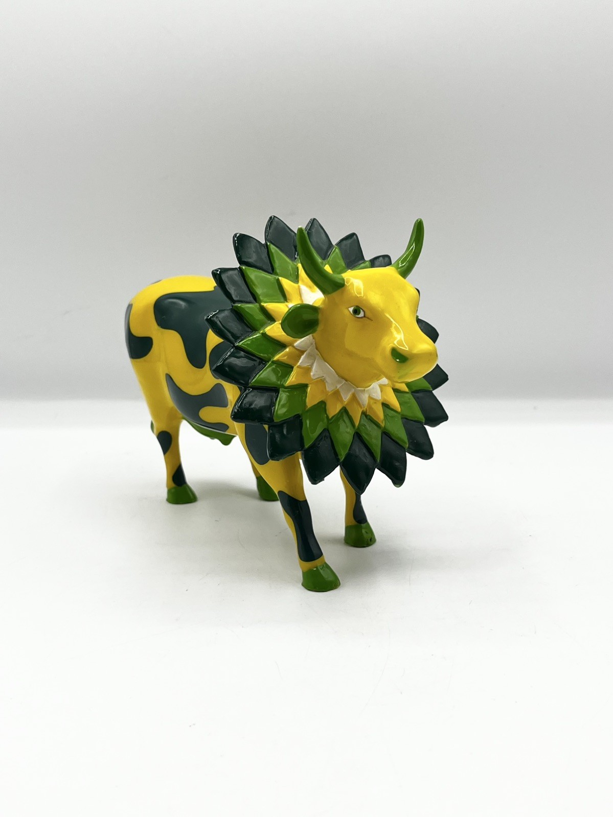 Cow Parade x BP How Now Green Cow #9427 Houston 2001 British Very Rare 4” x 6”