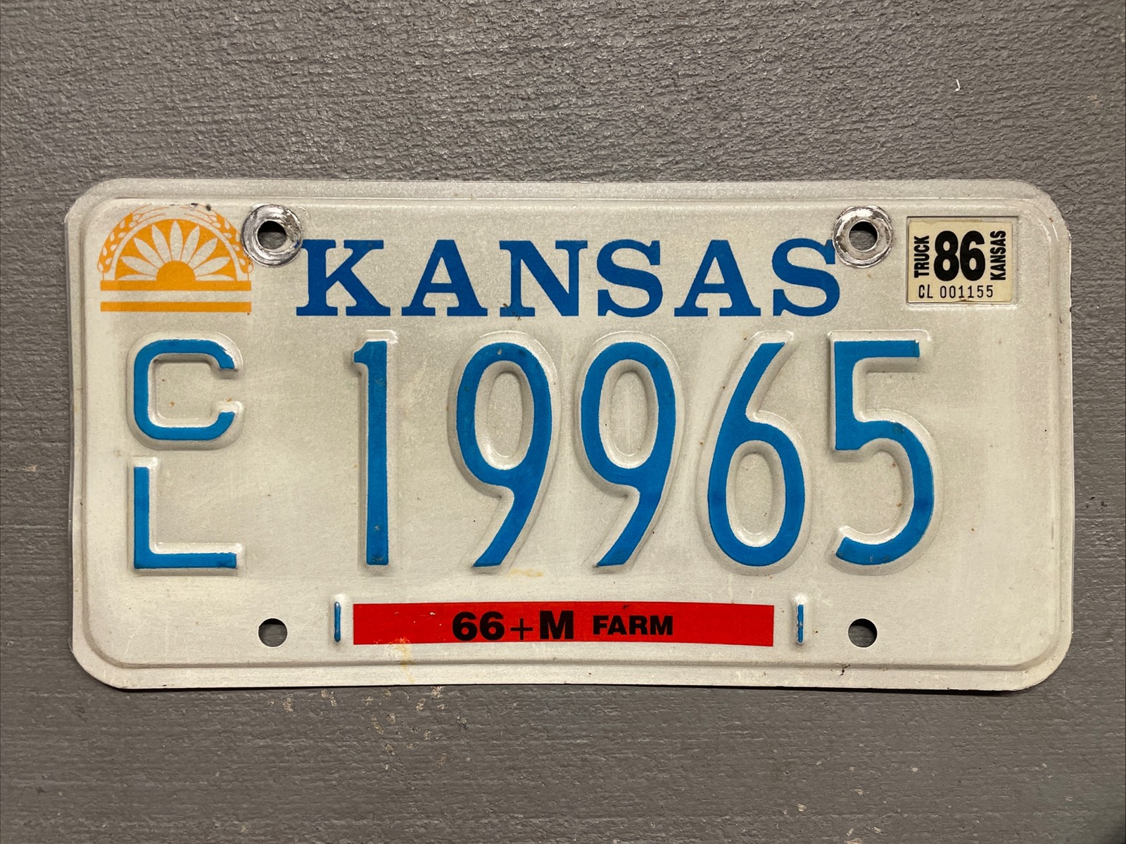 VINTAGE  KANSAS LICENSE PLATE WHEAT CL-19965 FARM TRUCK 1986 STICKER 🤠